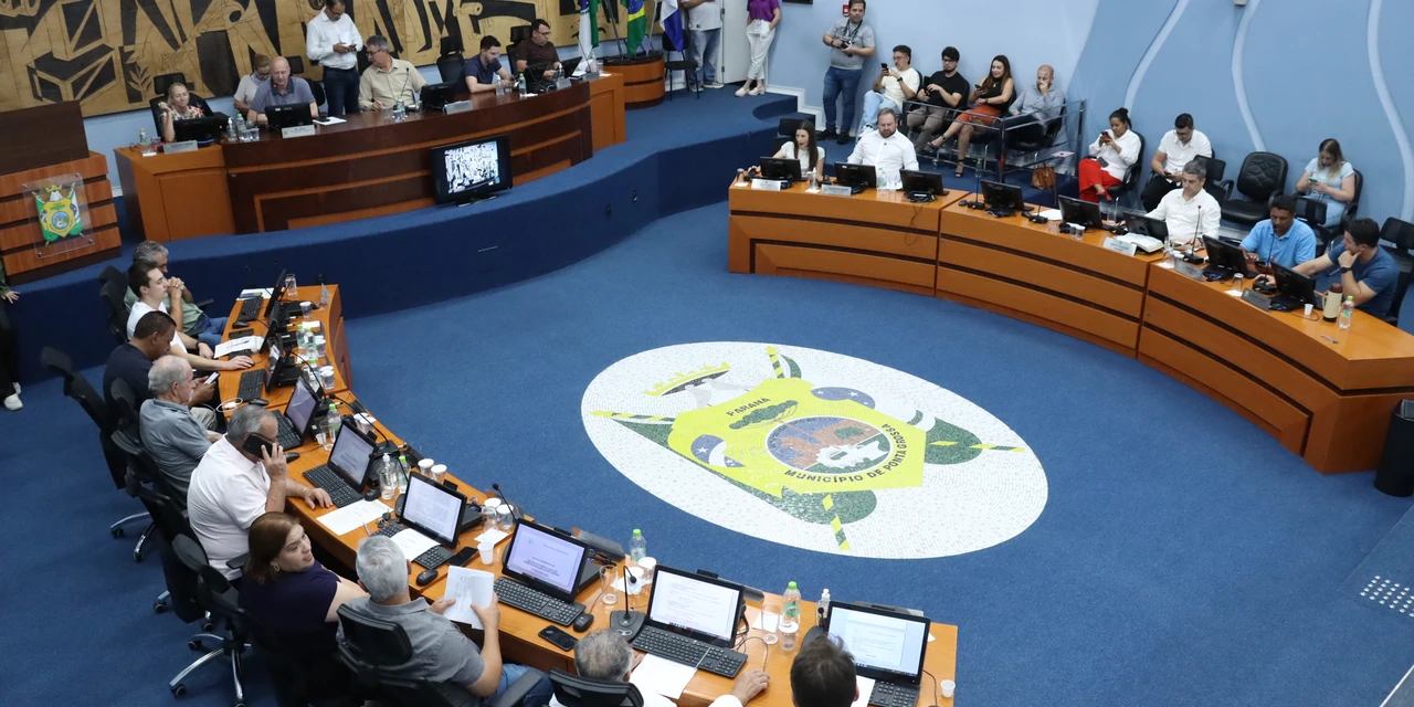 Legislativo de Ponta Grossa aprova orçamento de R$ 2,2 bilhões para 2026