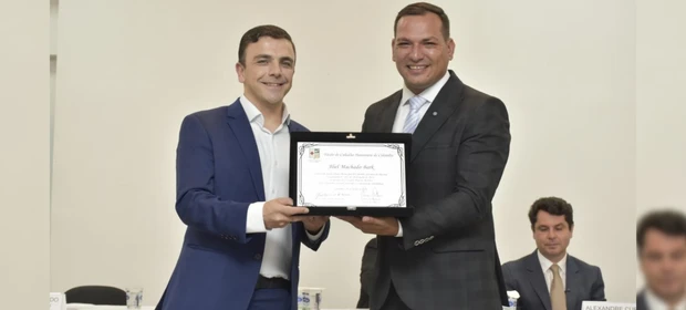 Aliel Machado conquista título de cidadão honorário de Colombo