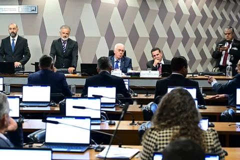 PEC que extingue jornada 6×1 é aprovada; confira próximos passos