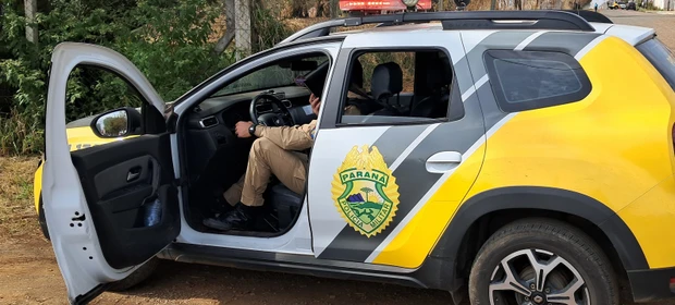 Polícia monitora residência em operação e prende homem por tráfico de drogas em PG