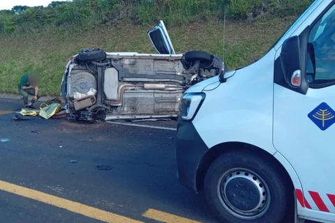 Fotos mostram acidente com três veículos que matou idoso na BR-277, em Palmeira