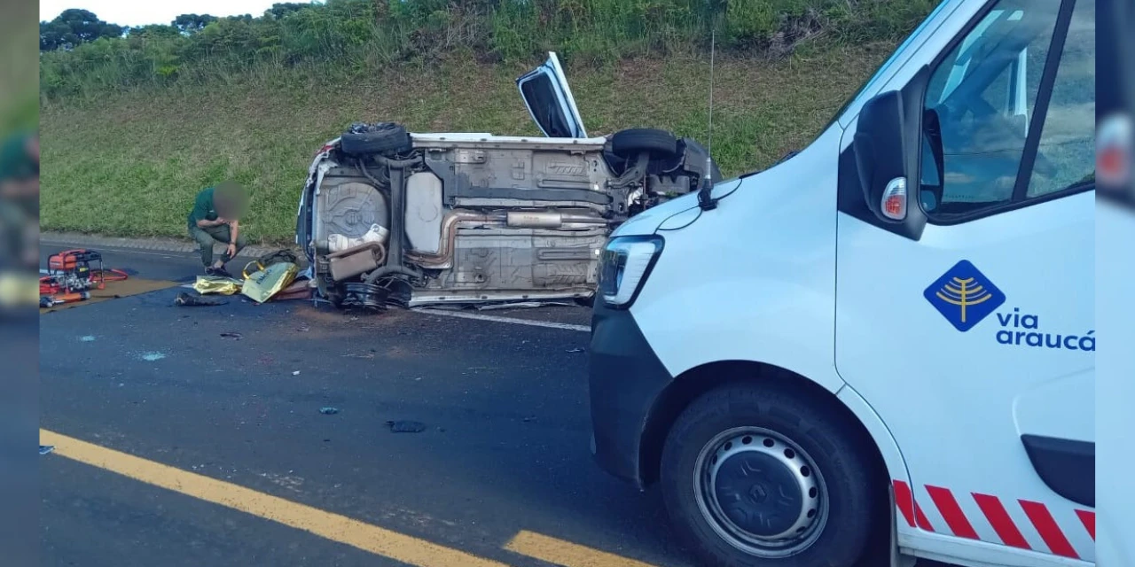 Fotos mostram acidente com três veículos que matou idoso na BR-277, em Palmeira