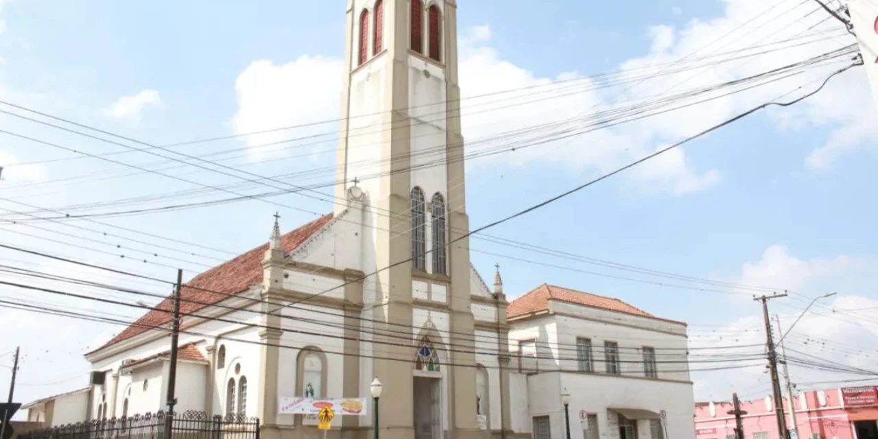 Missa marca 18 anos do Cursinho da Igrejinha de Uvaranas