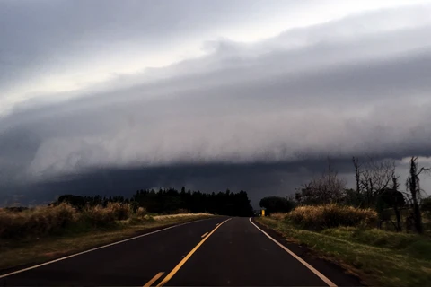 Simepar alerta para risco de tempestades severas neste fim de semana; veja a previsão
