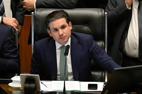 Artigo: 'Nem pra Huguinho serve', por Oliveiros Marques