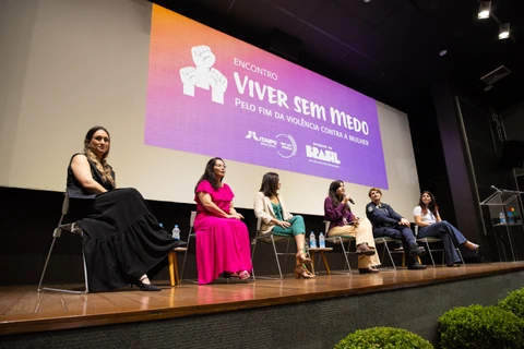 Evento da Itaipu debate a urgência do combate à violência contra a mulher