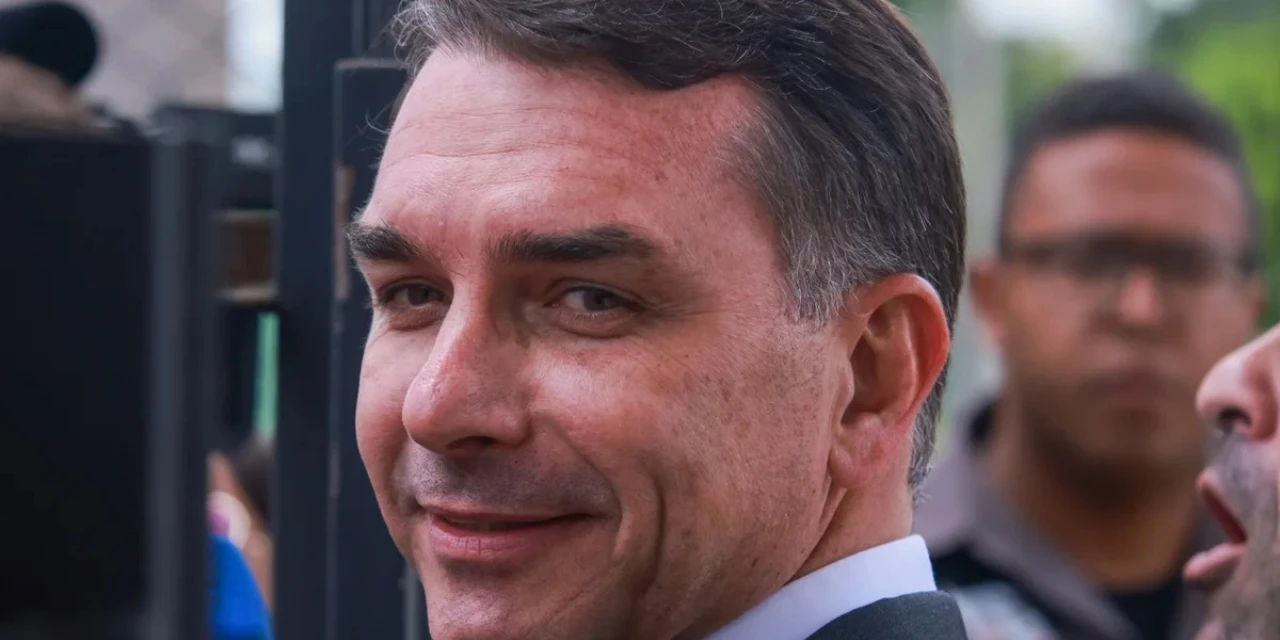 Após movimento de Trump em derrubar Magnitsky, Flávio Bolsonaro fala em avanço rumo à anistia