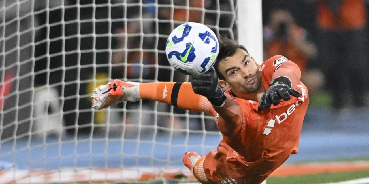 Vasco derrota Fluminense nos pênaltis e disputa título da Copa do Brasil contra o Corinthians