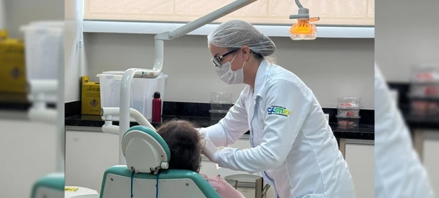 Mutirão em Castro entrega mais de 100 próteses dentárias