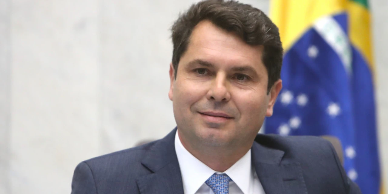 Pesquisa mostra nomes viáveis para as eleições de 2026 no Paraná