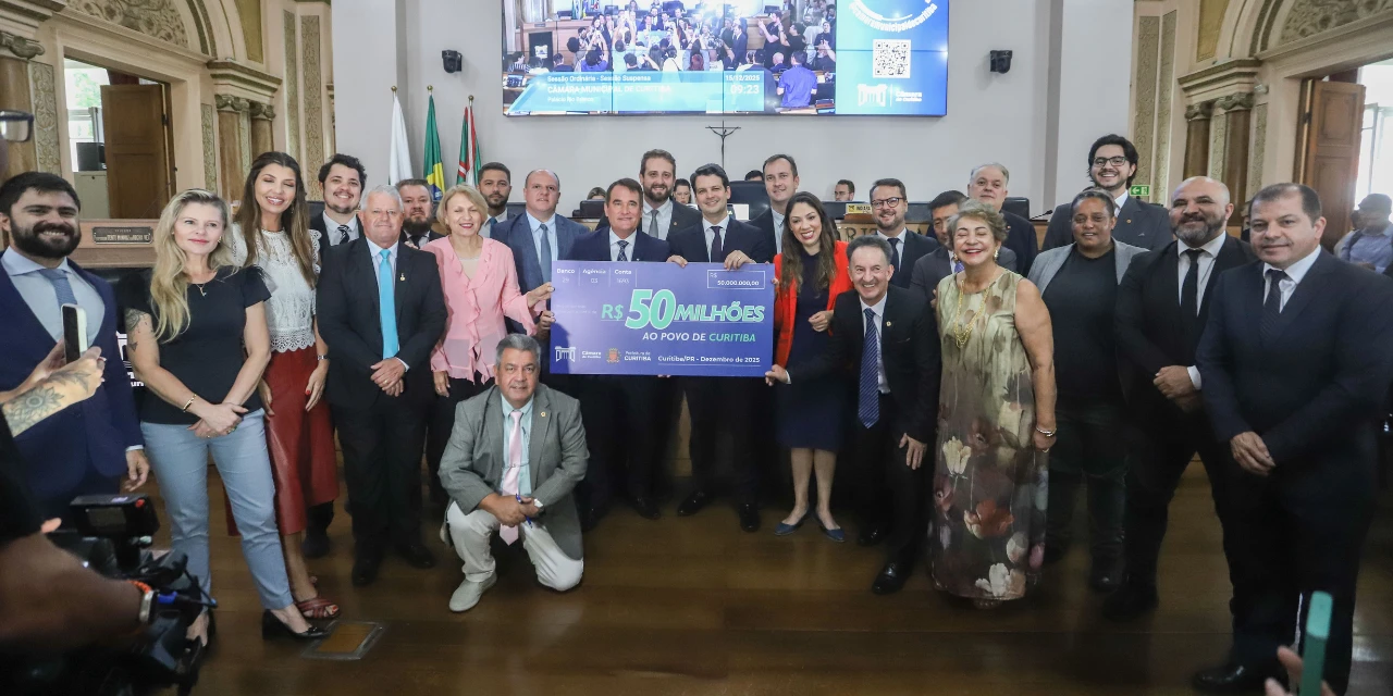 “É dinheiro que retorna ao cidadão”, afirma Pimentel ao anunciar devolução de R$ 50 milhões pela Câmara