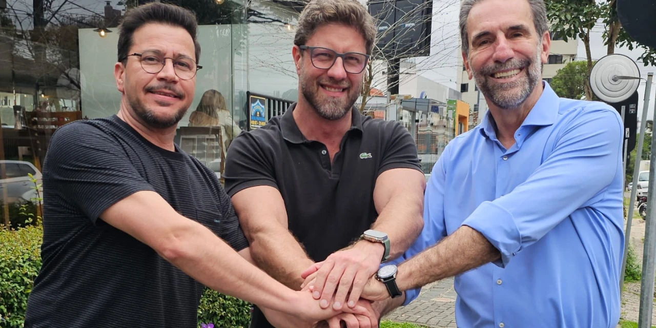 PT do Paraná fecha aliança com Requião Filho para o governo e define Enio Verri como pré-candidato ao Senado