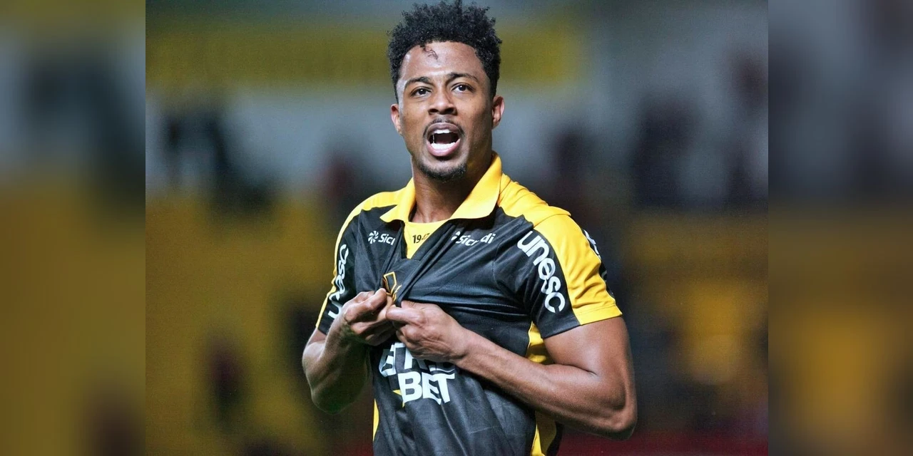 Operário fecha pré-contrato com volante Matheus Trindade até 2027