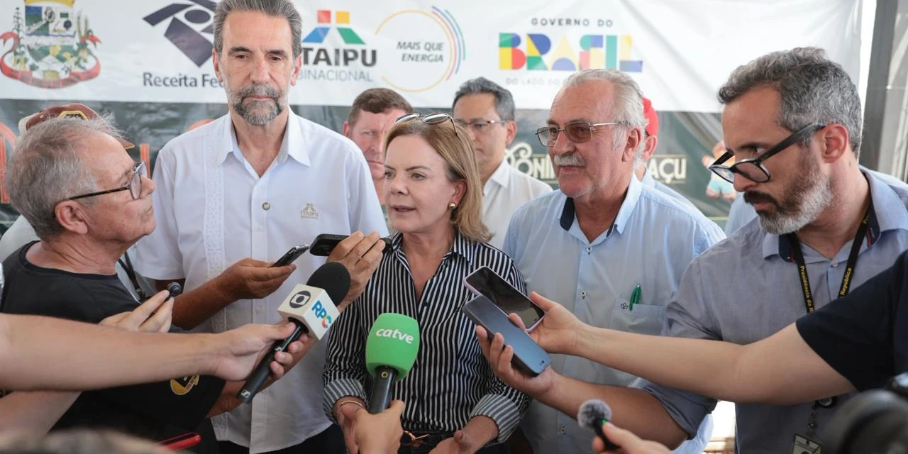 Gleisi Hoffmann participa de evento em Rio Bonito do Iguaçu