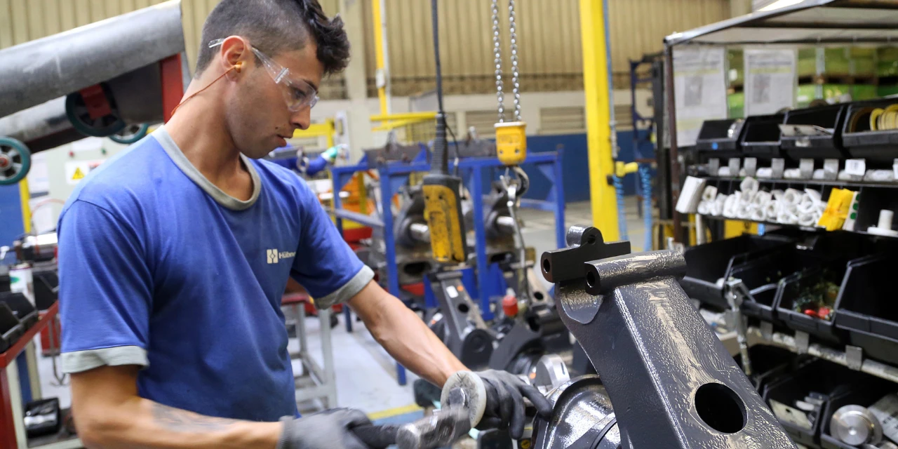 Paraná figura entre os estados com maior geração de emprego, segundo o Caged