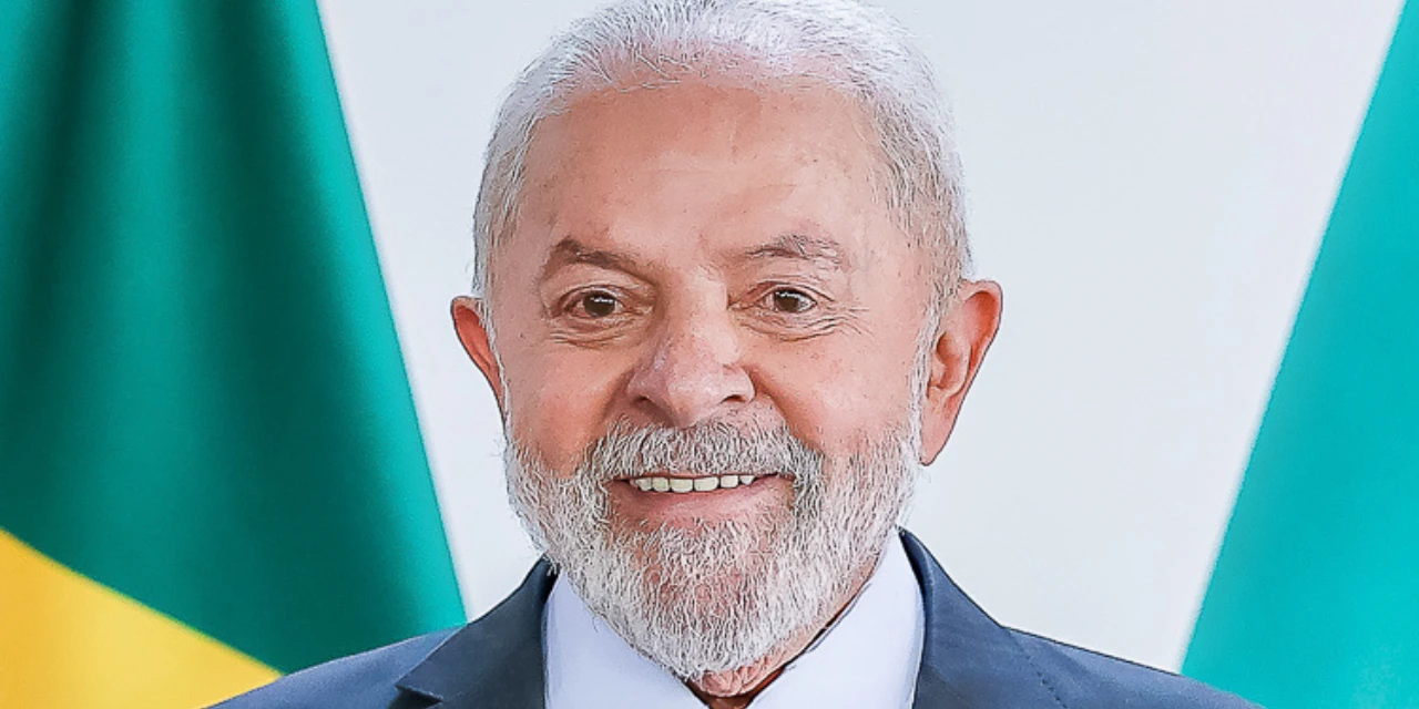 Artigo: 'Lula devolve dignidade aos catarinenses', por João Barbiero 