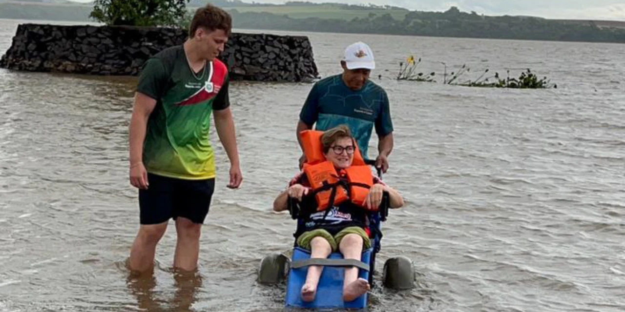 Praia Acessível supera 600 atendimentos nas primeiras semanas da temporada