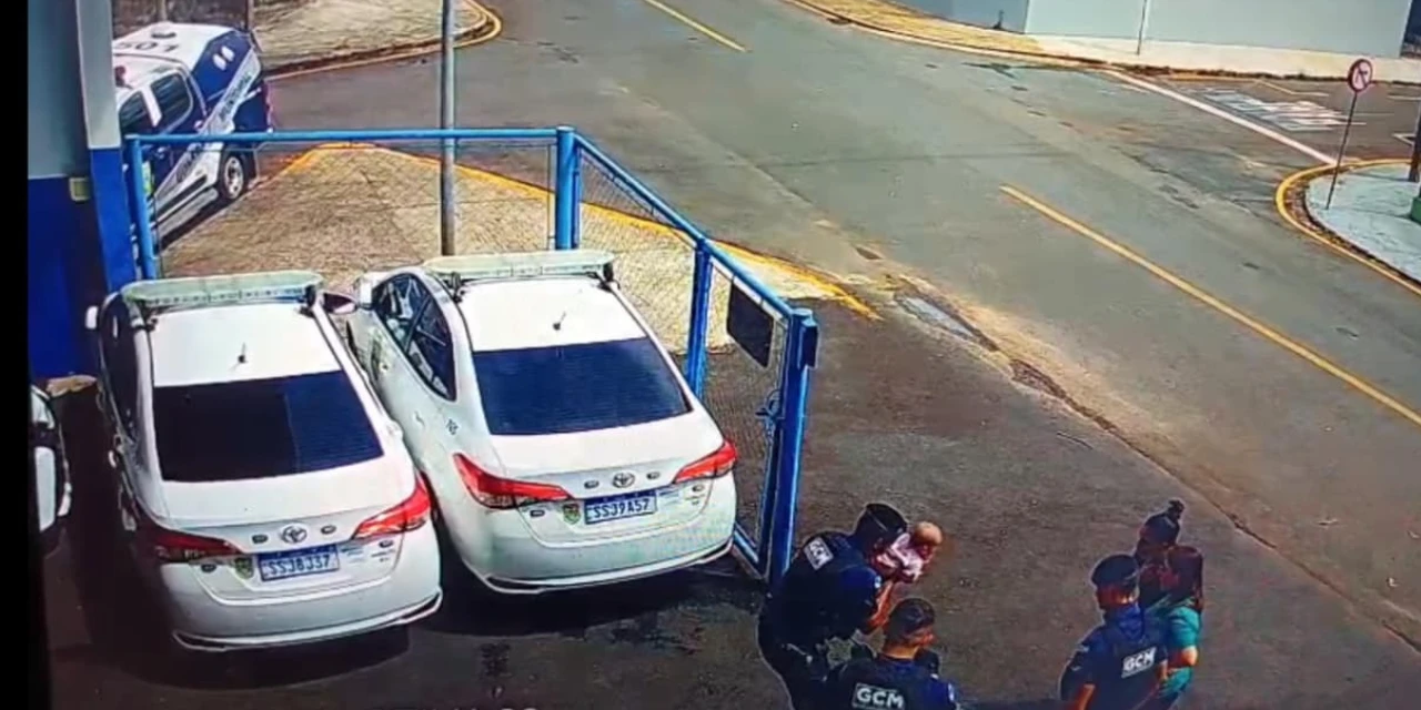 Vídeo: veja momento que Guardas Municipais salvam vida de bebê em PG