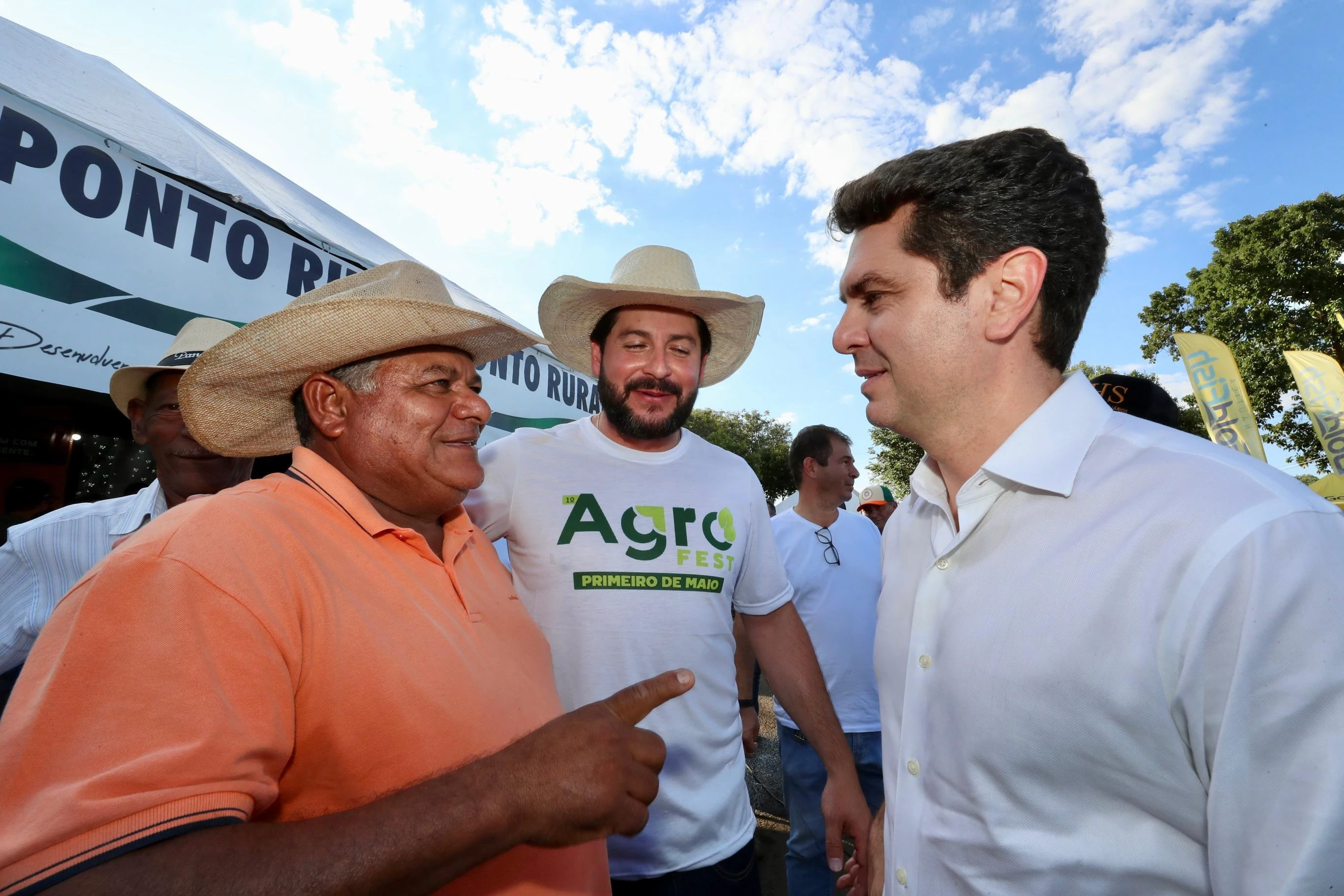 “É prioridade ligar o campo à cidade, o pequeno município aos seus polos econômicos, fortalecer a logística do agronegócio e garantir melhor infraestrutura urbana” (FOTO: DIVULGAÇÃO)