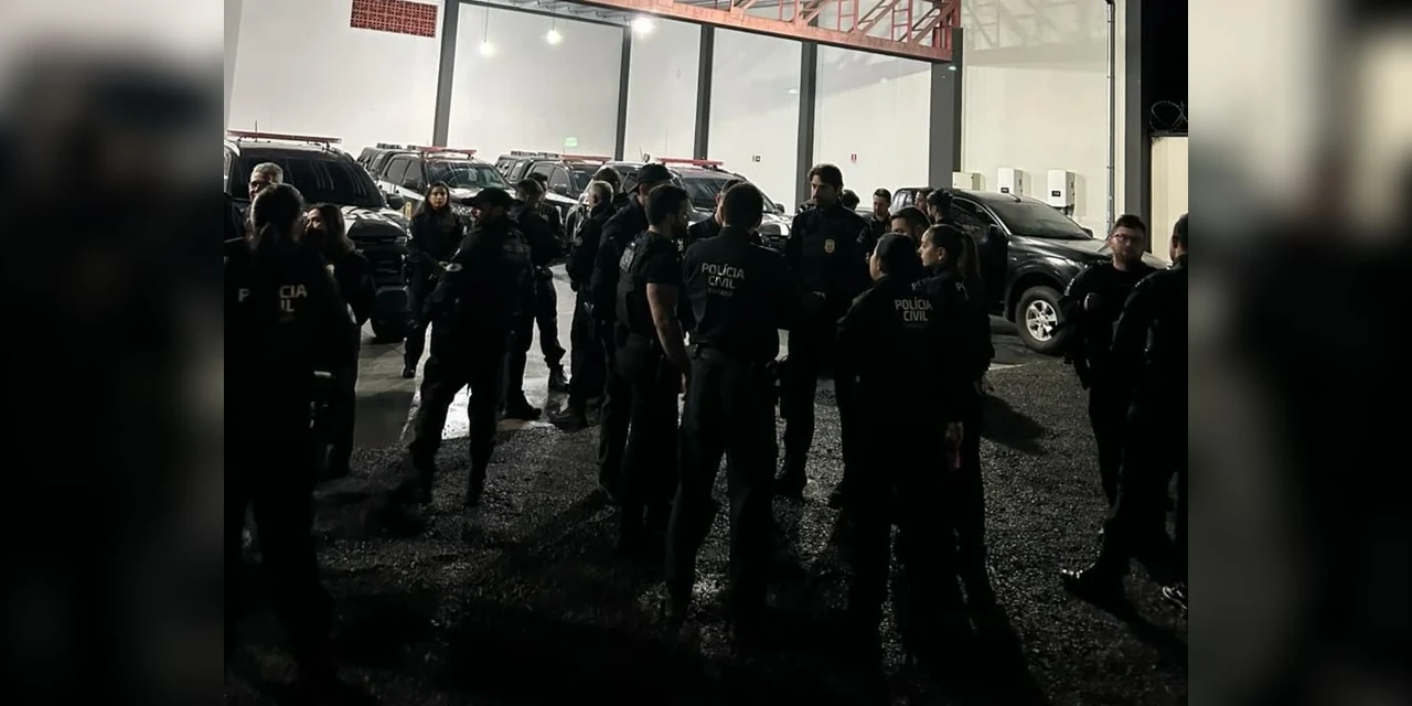 Dupla é presa por organização criminosa e tráfico de drogas em cidade de região