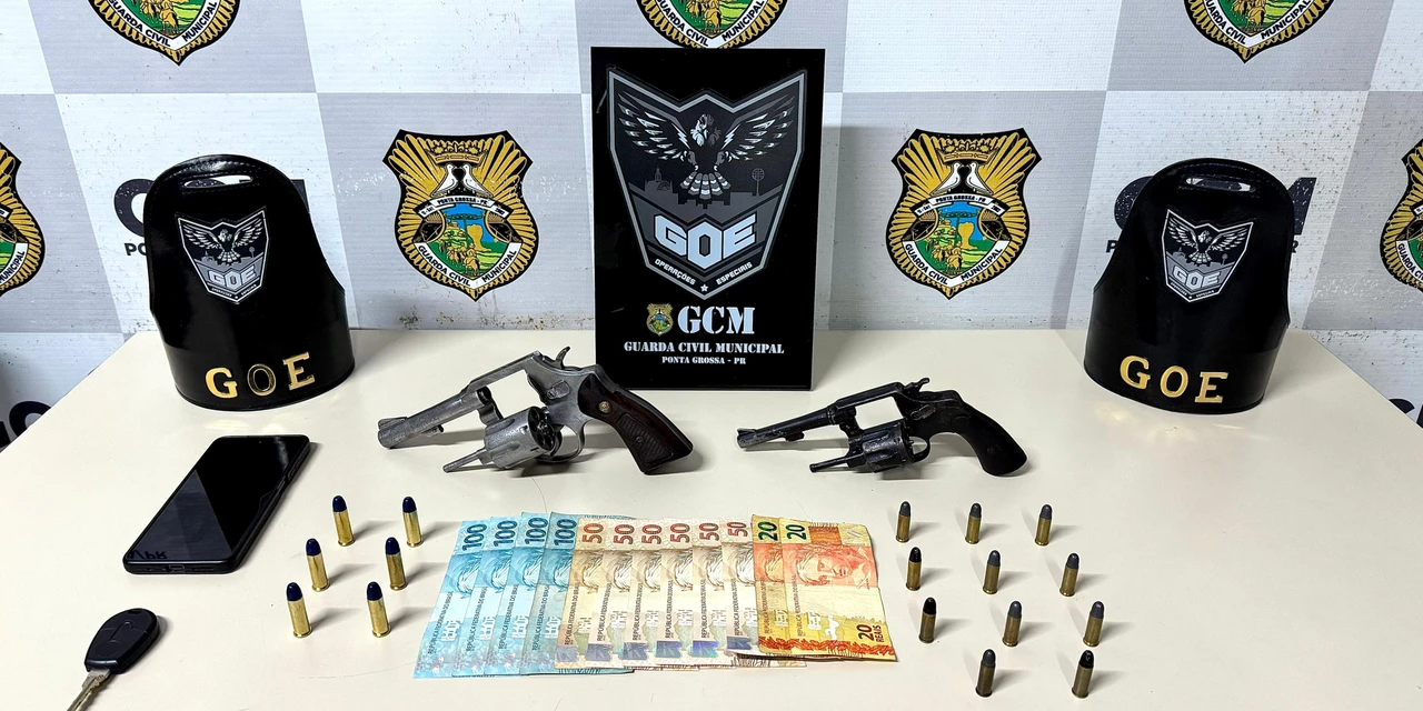 Abordagem no bairro Neves termina com prisão de foragido por tentativa de homicídio e apreensão de armas