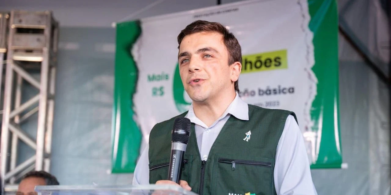 Aliel Machado comemora início dos atendimentos das Carretas Oftalmológicas em PG