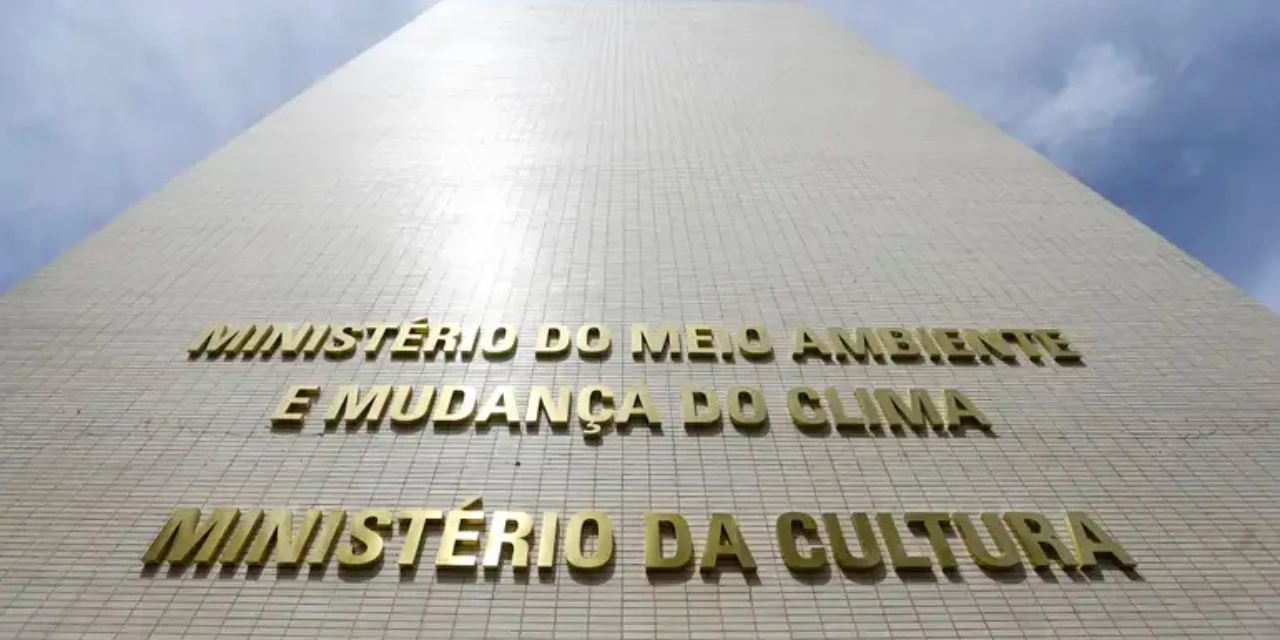 Governo abre debate público sobre logística reversa de embalagens plásticas