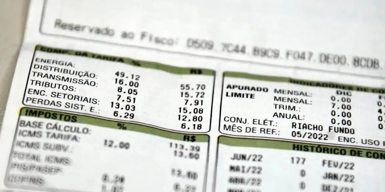 Aneel mantém bandeira verde em fevereiro e afasta cobrança extra na conta de luz