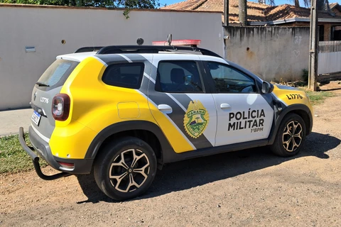 Homem embriagado causa acidente e ameaça policiais em Irati