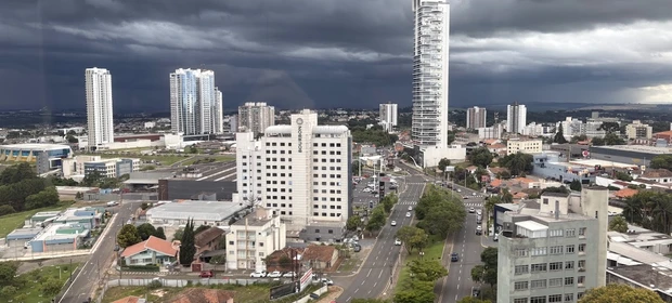 Chuva chega a PG e região com alerta de ventos de até 100 km/h e granizo