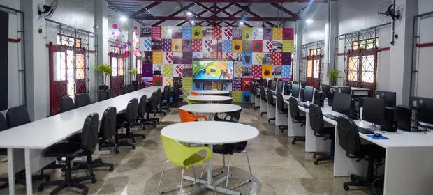 Estação Hub debate comportamento crítico na internet em Ponta Grossa