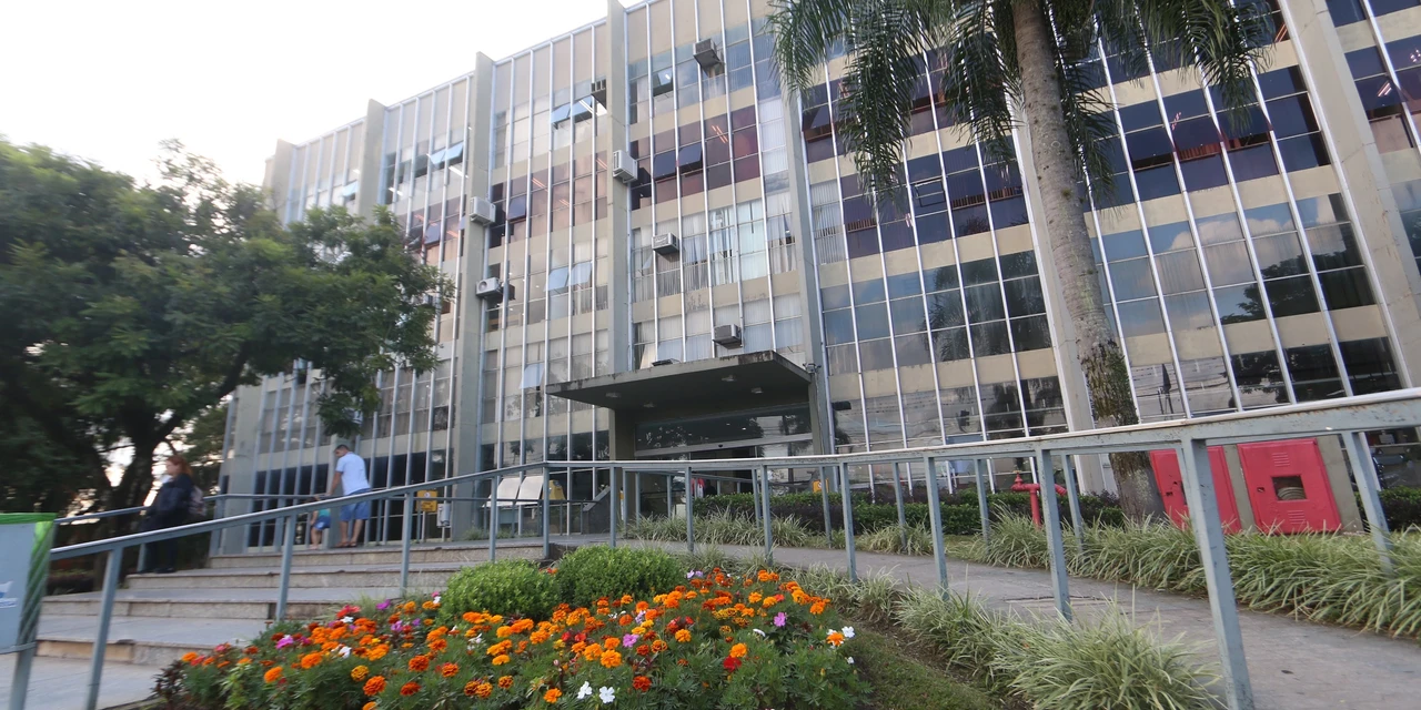 Prefeitura de Ponta Grossa define feriados e expediente das repartições públicas em 2026