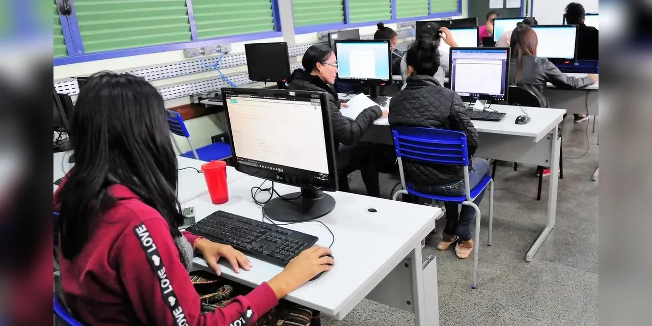 Empresas vão poder abater dívidas se conectarem faculdades à internet