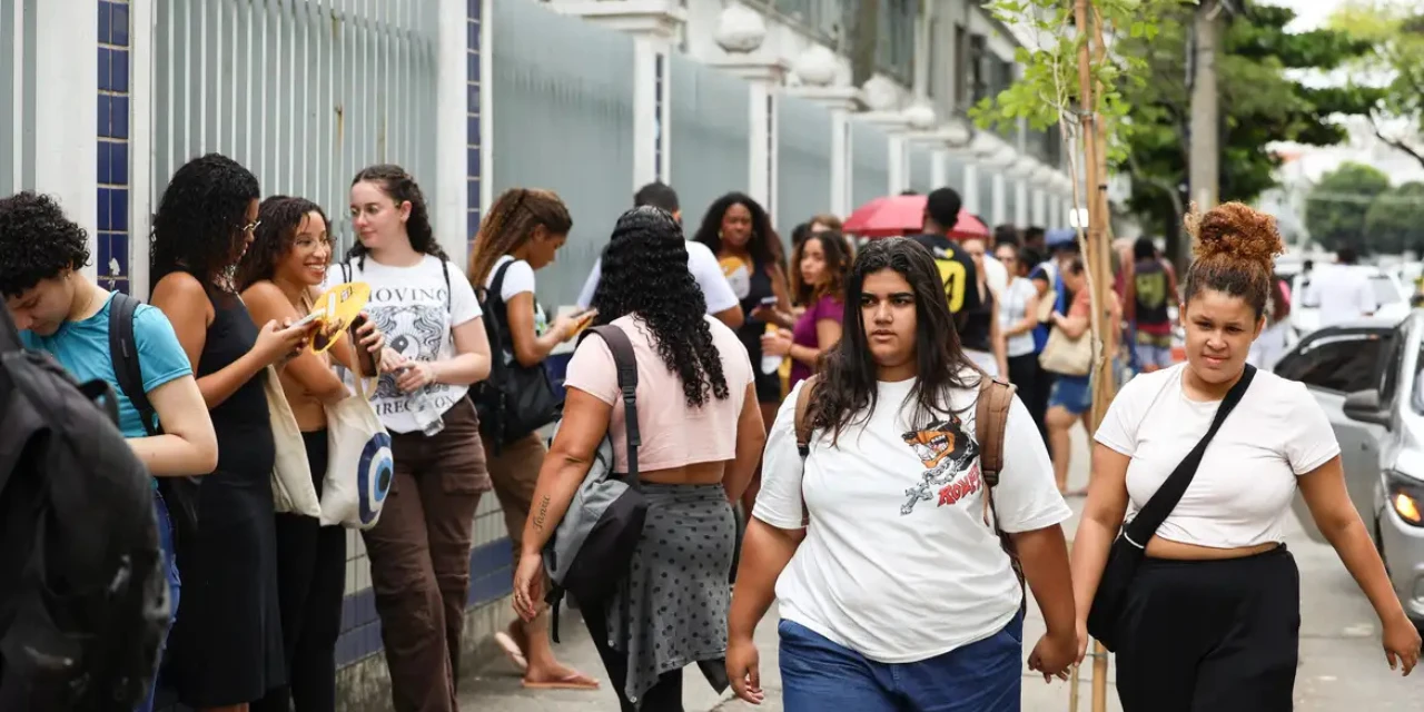 Pré-selecionados do Fies 2026 têm prazo para complementar inscrição até terça-feira (24)