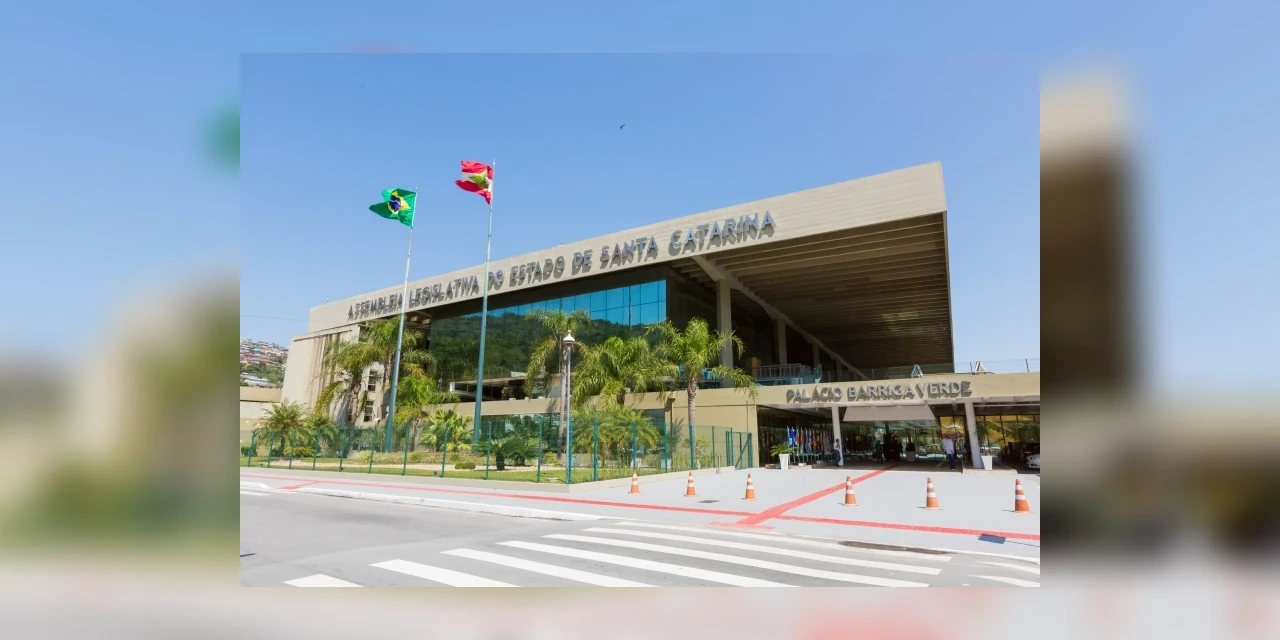 Analista político vê possibilidade de Itajaí aumentar representatividade na Alesc em 2026