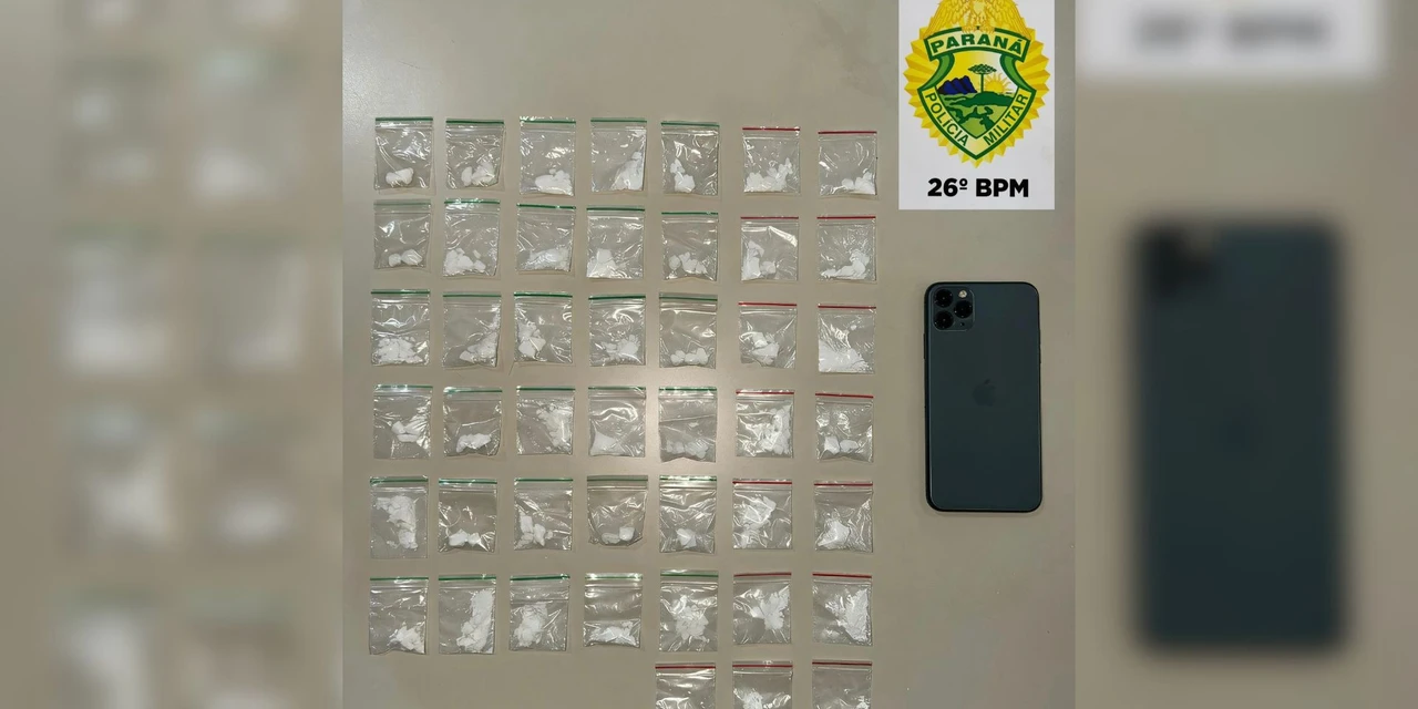 Homem é preso com 45 'zip locks' de cocaína escondidas em carro, em Telêmaco Borba