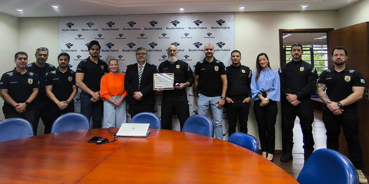 Receita Federal de Ponta Grossa homenageia 13ª Subdivisão da Polícia Civil