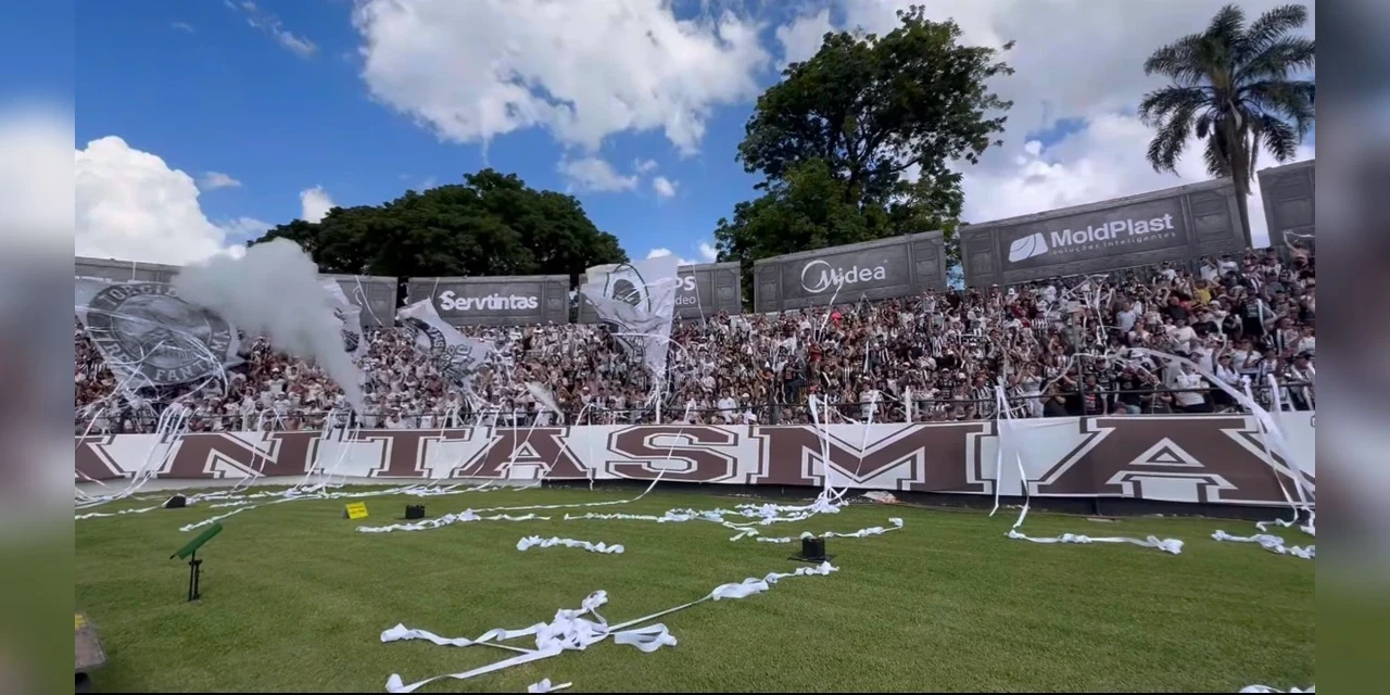 Operário e Londrina jogam final com estádio completamente lotado