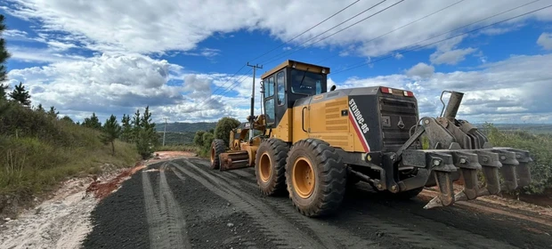 Asfalto na Estrada do Alagados avança com novo decreto em PG