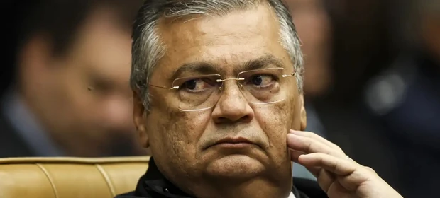 Dino libera exibição de documentário sobre grupo Arautos do Evangelho