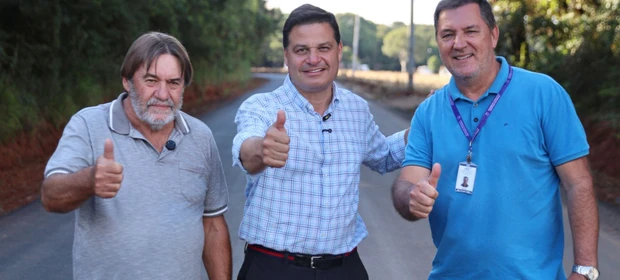 Com investimento de R$ 4,8 milhões, Teixeira Soares pavimenta novo trecho da Estrada da Gruta