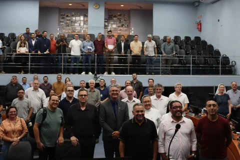 Câmara reúne lideranças religiosas para debater benefícios tarifários a templos em Ponta Grossa