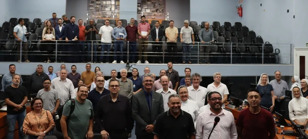 Câmara reúne lideranças religiosas para debater benefícios tarifários a templos em Ponta Grossa