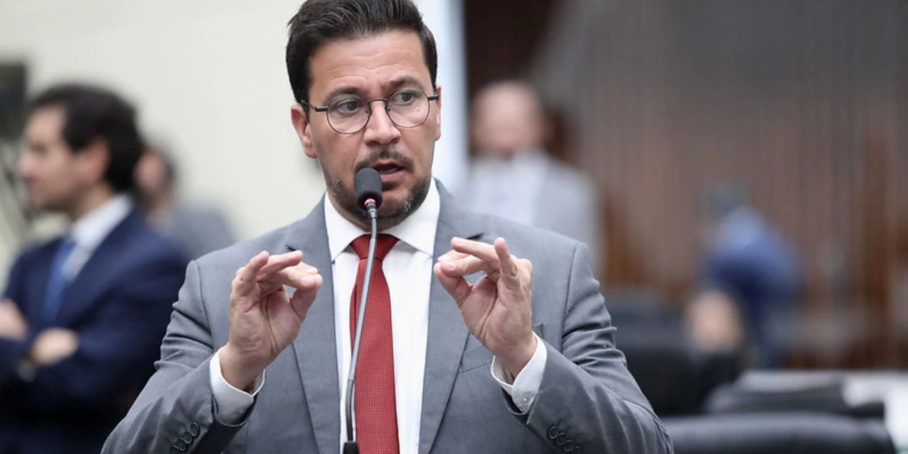 Arilson Chiorato aciona Justiça contra implantação de pedágios sem cancela no Paraná