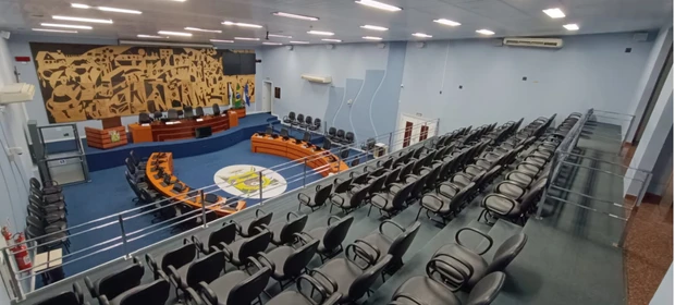 Câmara adia votação de emenda que garante acesso ao SEI a parlamentares de PG