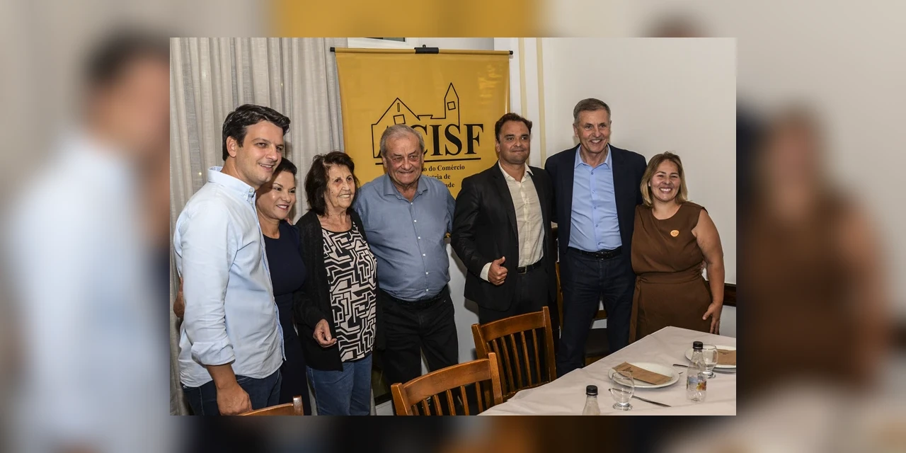 Prefeito Eduardo Pimentel prestigia as comemorações dos 147 anos da Imigração Italiana em Santa Felicidade